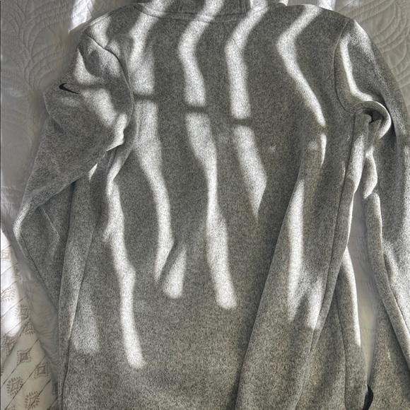 Size Large Thermal Nike Heather Gray Sweatshirt with Black Swoosh - Picture 8 of 10